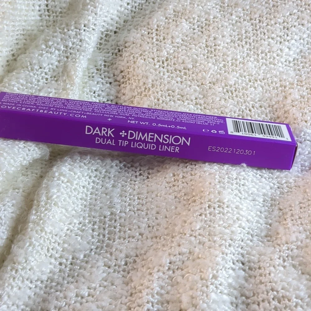 LOVE*CRAFT*BEAUTY DARK *DIMENSION Dual Tip Liquid Liner-Black,0.10ml/0.034fl oz